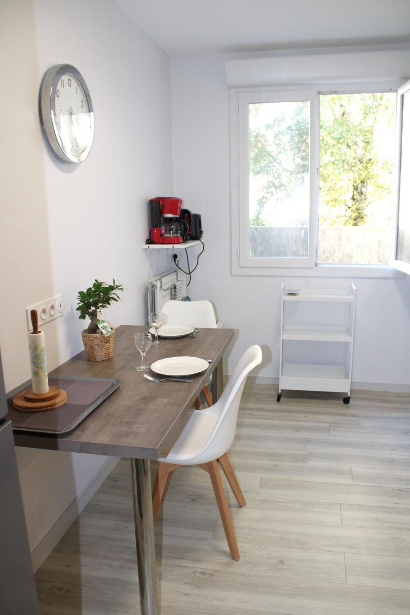 Appartement Hyper Centre Avec Garage Prive Concarneau Exterior foto